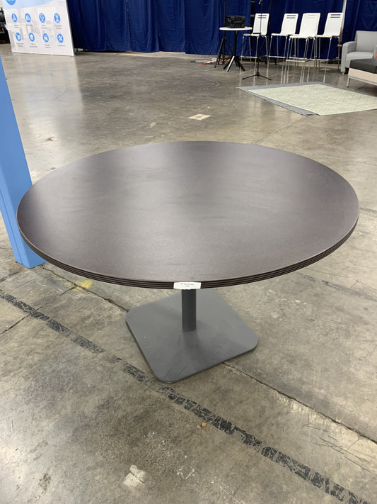Pre Owned 48" Round Table