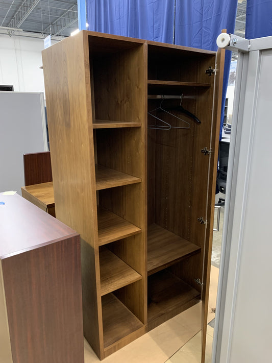 Pre Owned Wardrobe 6'