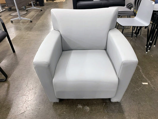 Pre-Owned Tribeca Club Chair