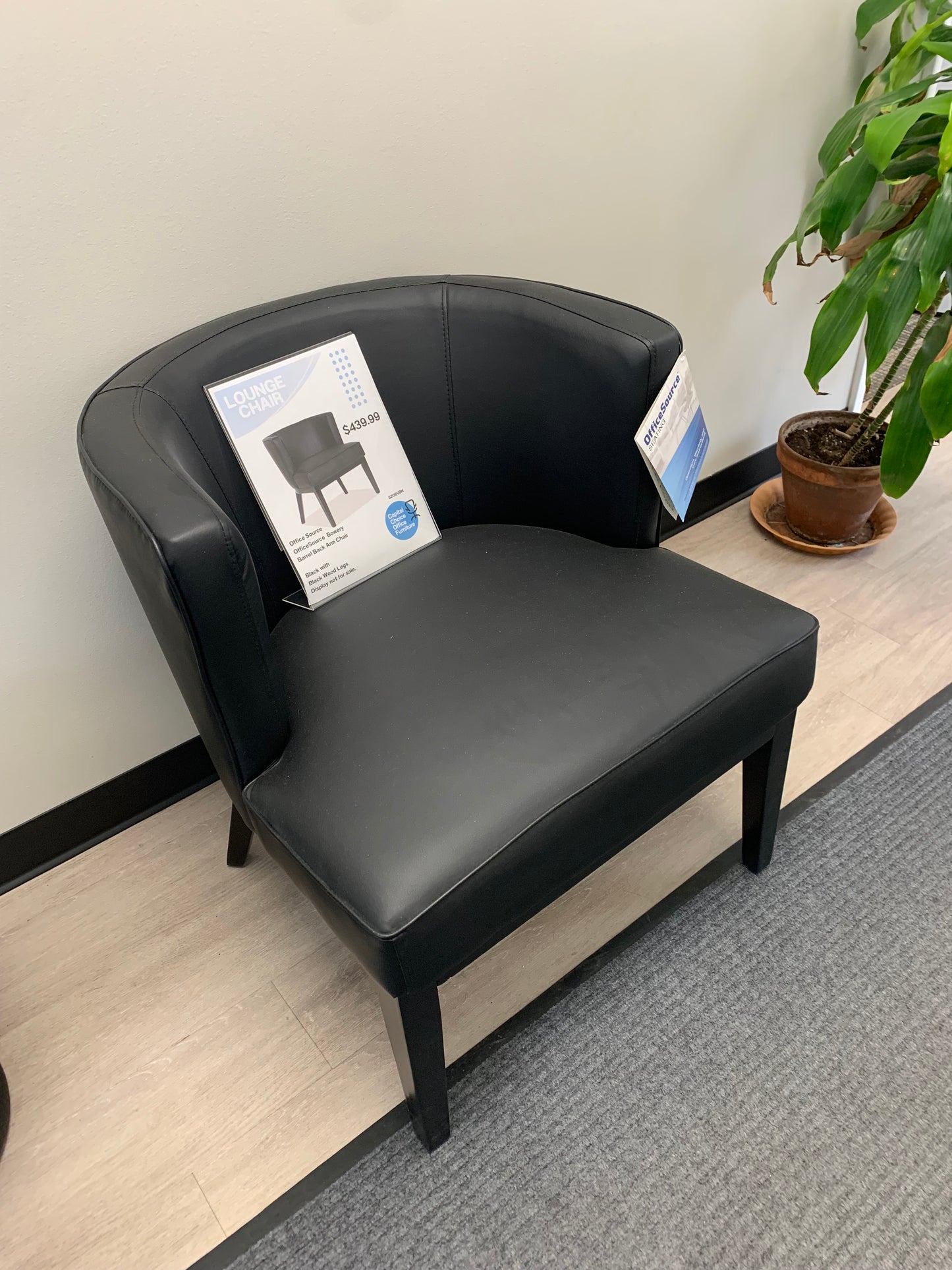 New Bowery Guest Chair