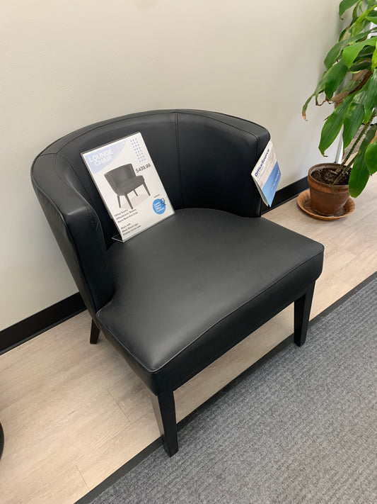 New Bowery Guest Chair