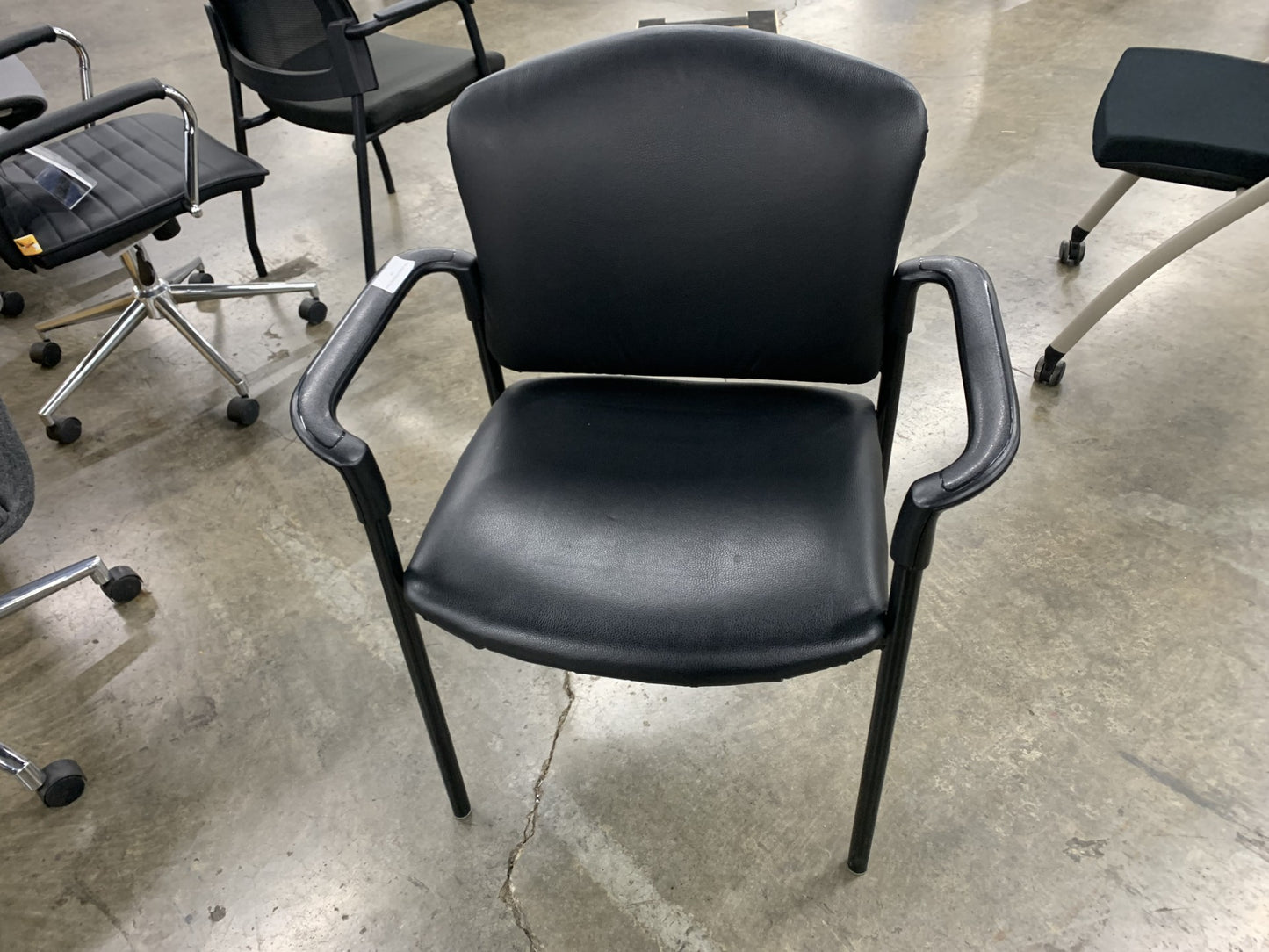 Pre-Owned Guest Chair