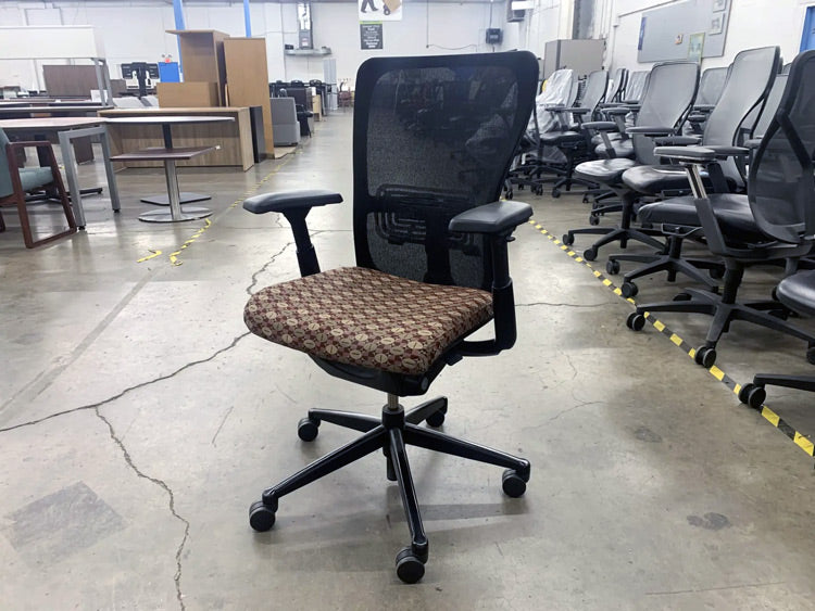 Pre-Owned Heyworth Zody Mesh Task Chair
