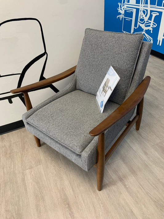 New Mira Lounge Chair