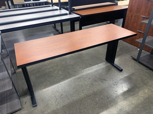 Pre-Owned 60"X20" Training Table
